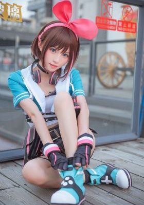 清冷总裁被肥猪老总玩坏狂热